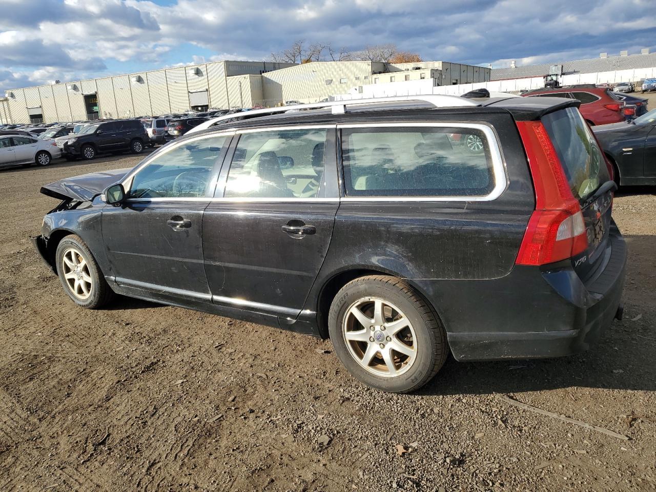 2008 VOLVO V70