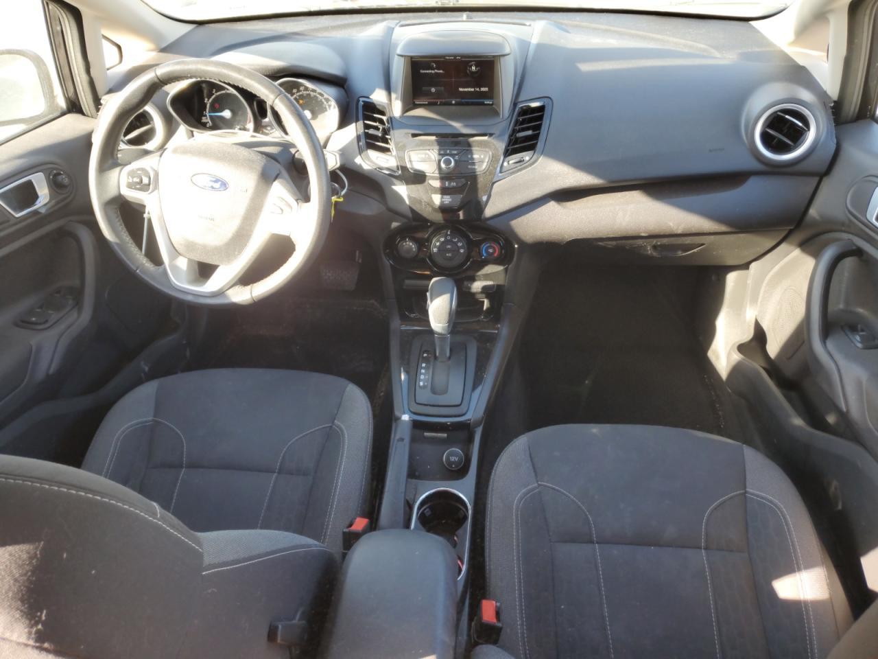 2014 FORD Fiesta