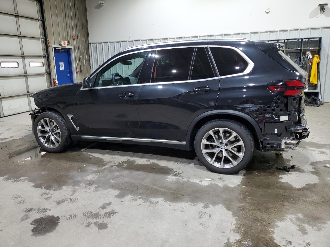 2025 BMW X5