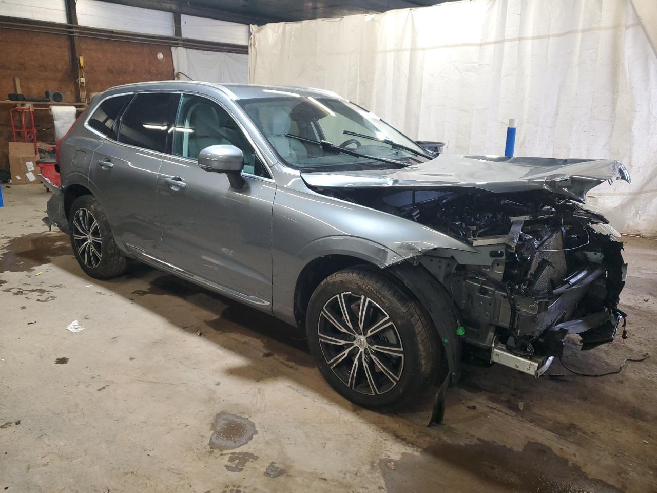 2020 VOLVO XC60