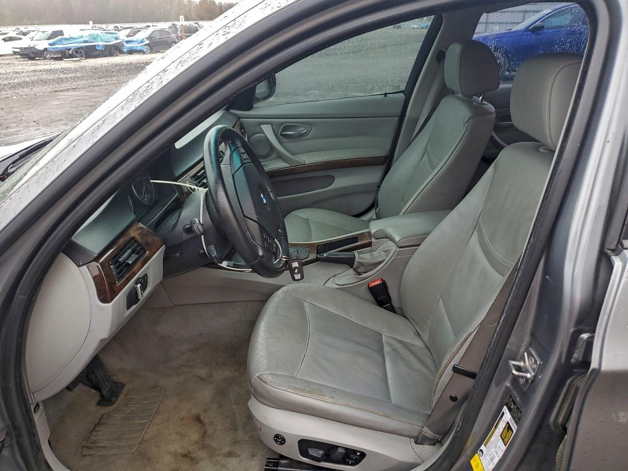 2010 BMW 3 SERIES