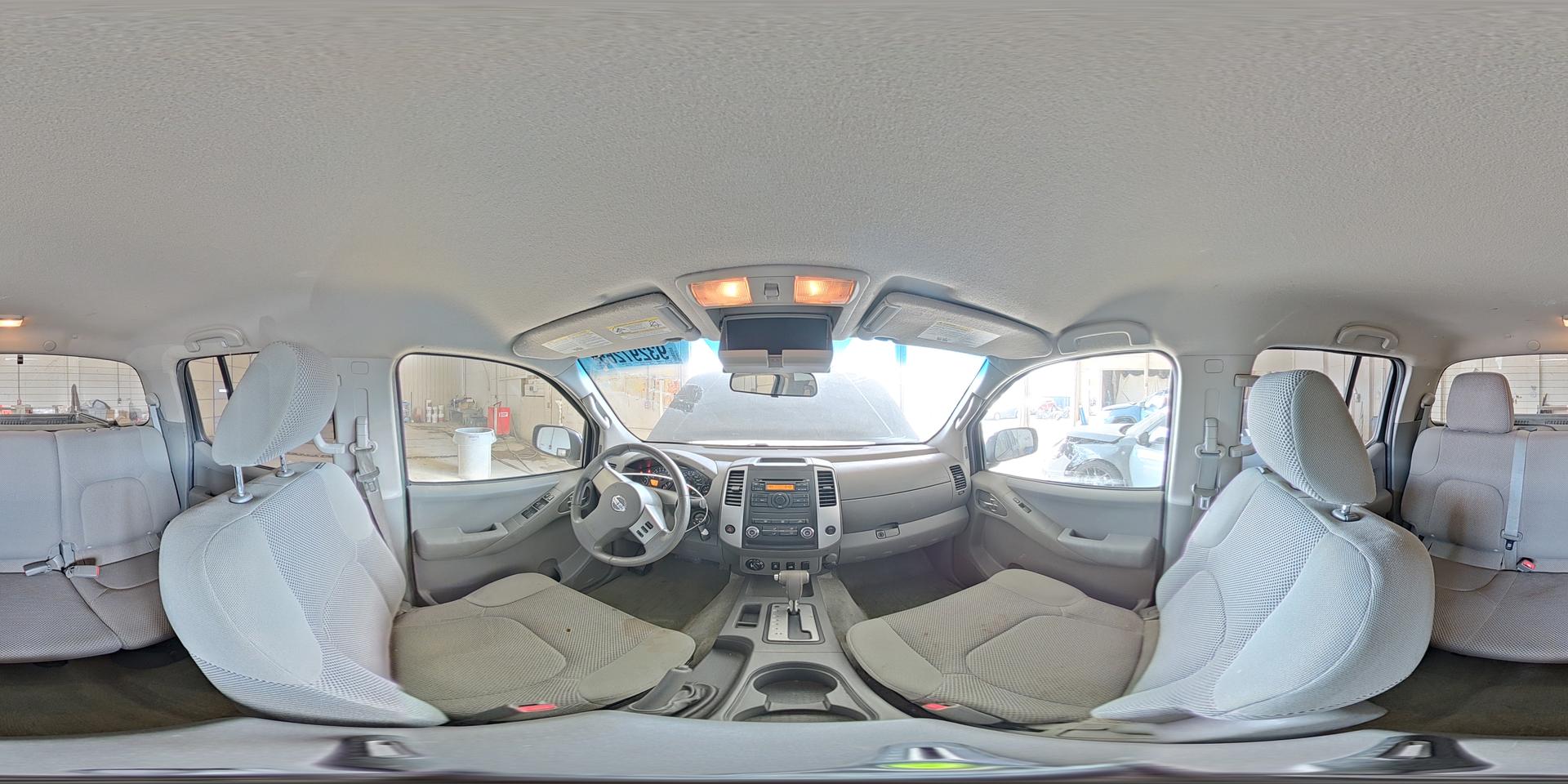 2012 NISSAN Frontier