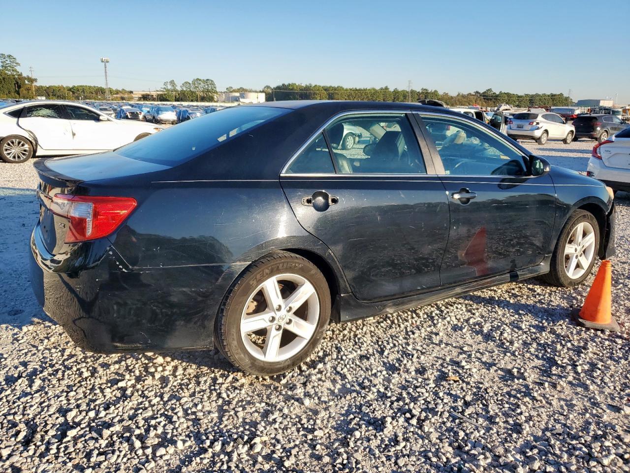 2013 TOYOTA CAMRY