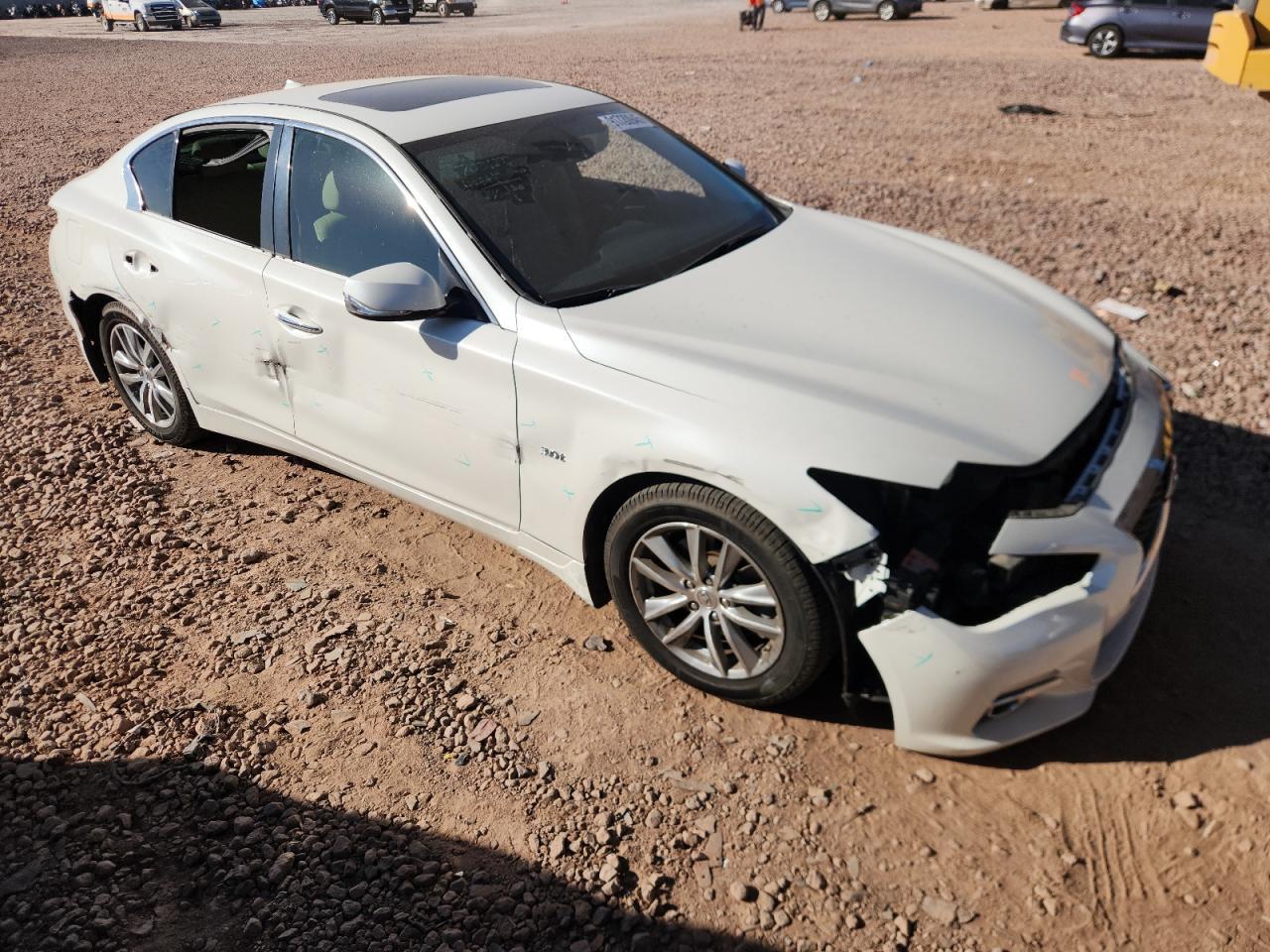 2016 INFINITI Q50