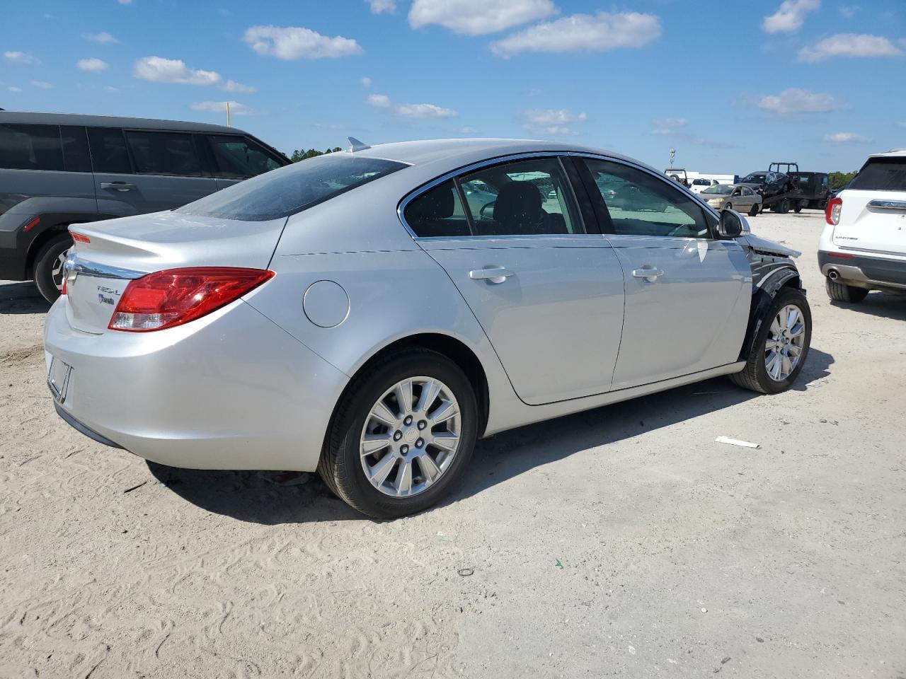 2013 BUICK Regal