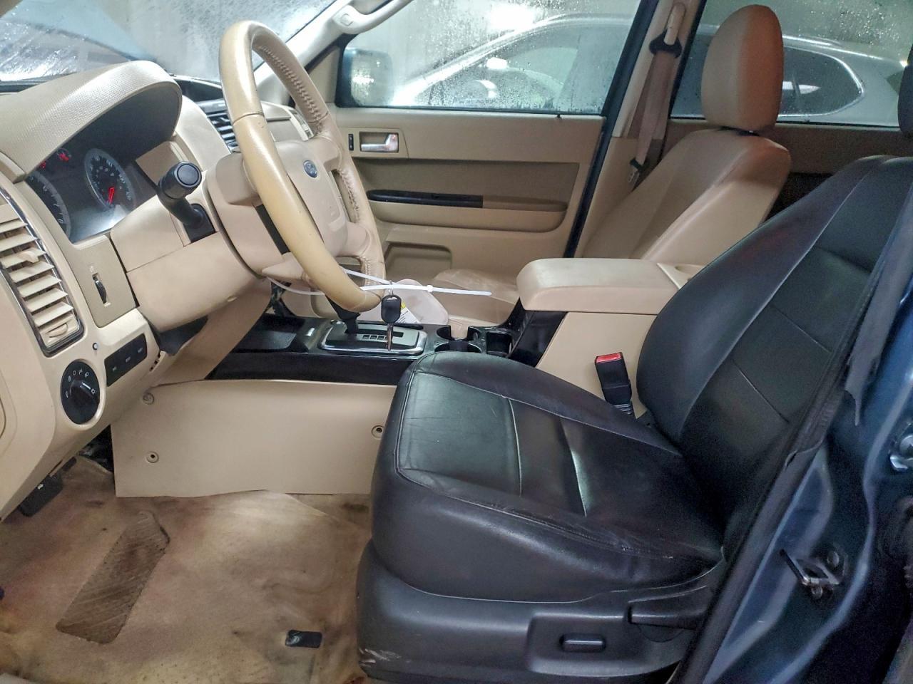2010 FORD ESCAPE