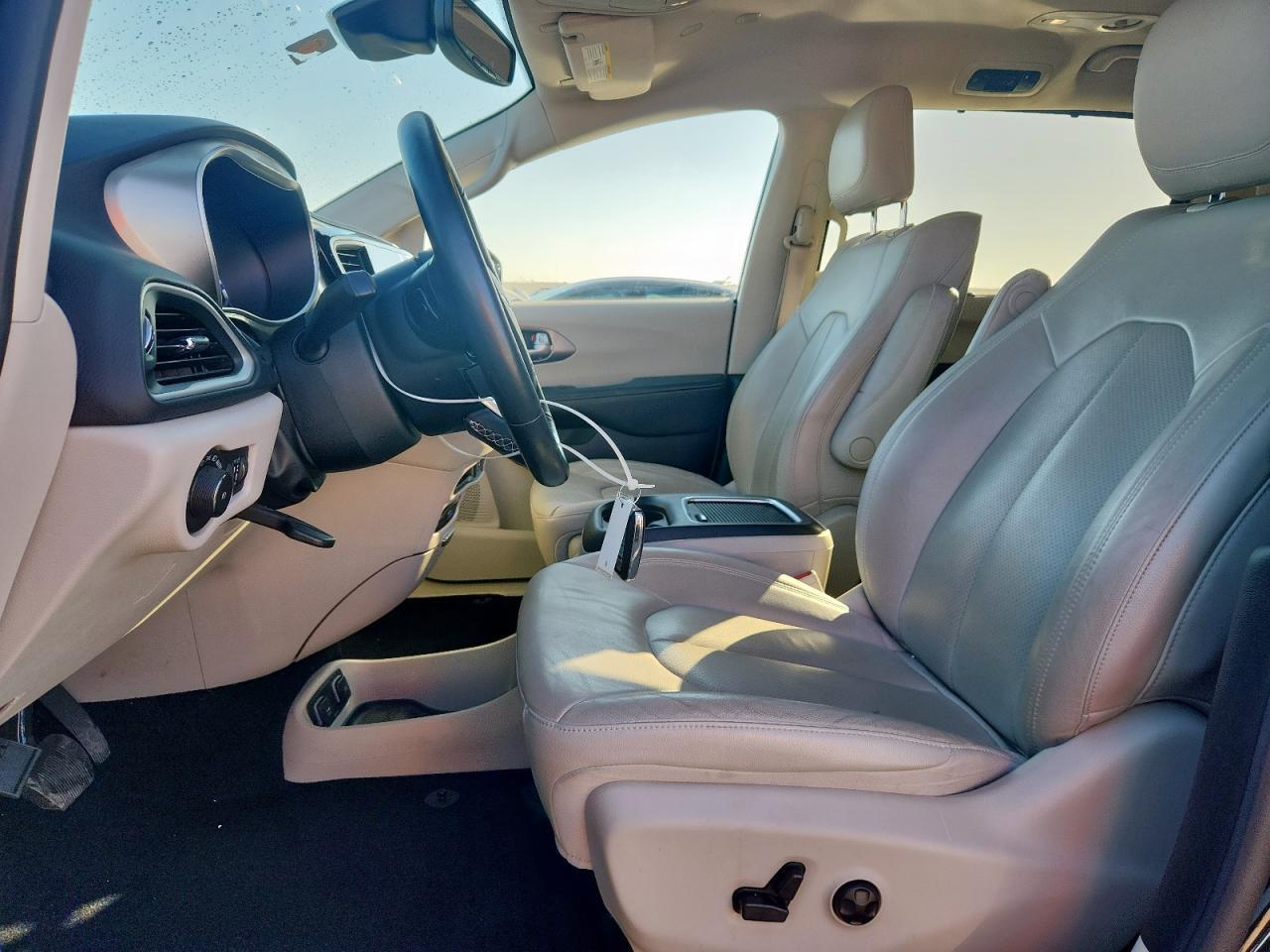 2020 CHRYSLER Pacifica