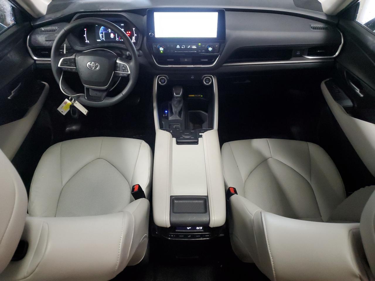 2025 TOYOTA HIGHLANDER