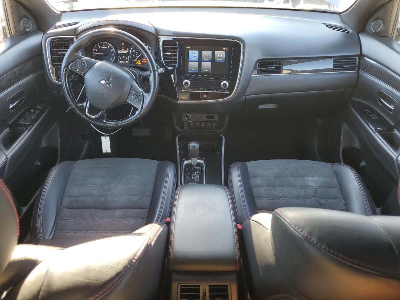 2020 MITSUBISHI outlander