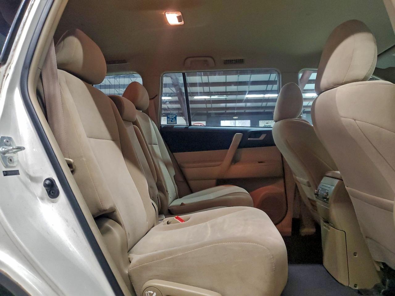 2013 TOYOTA HIGHLANDER