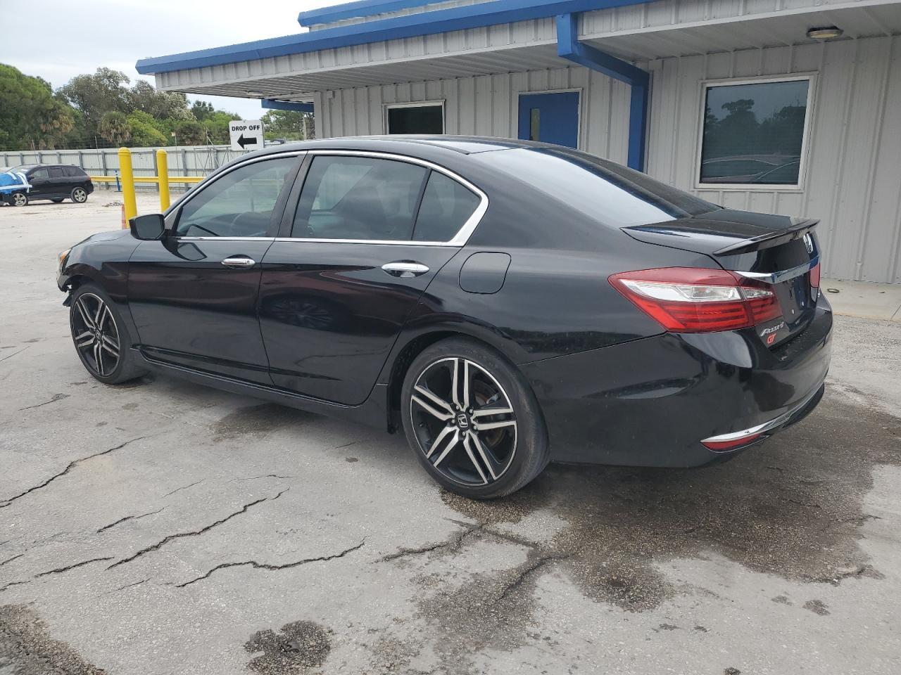 2017 HONDA ACCORD