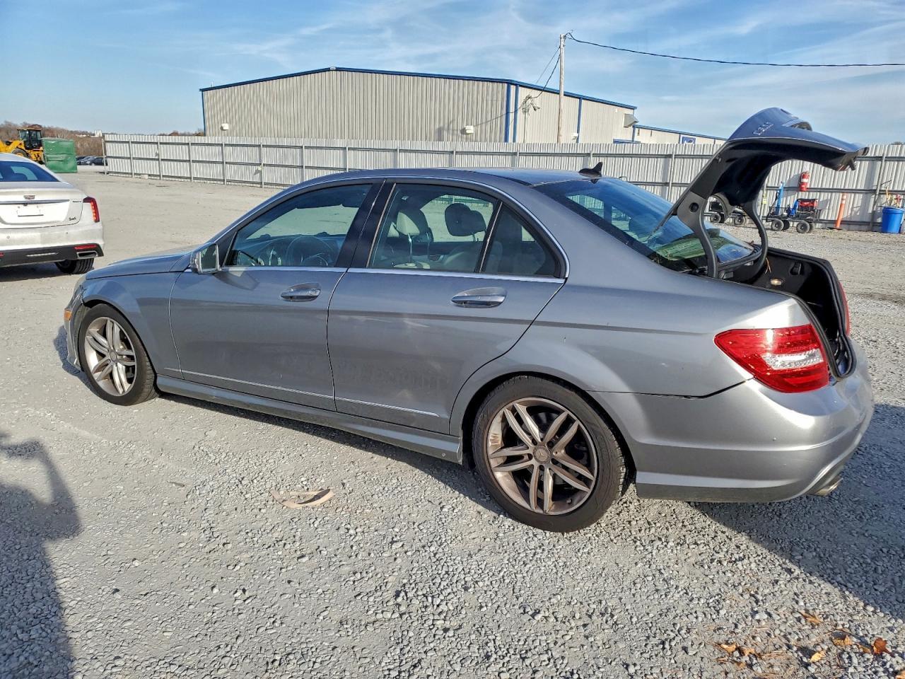 2012 MERCEDES-BENZ C-CLASS