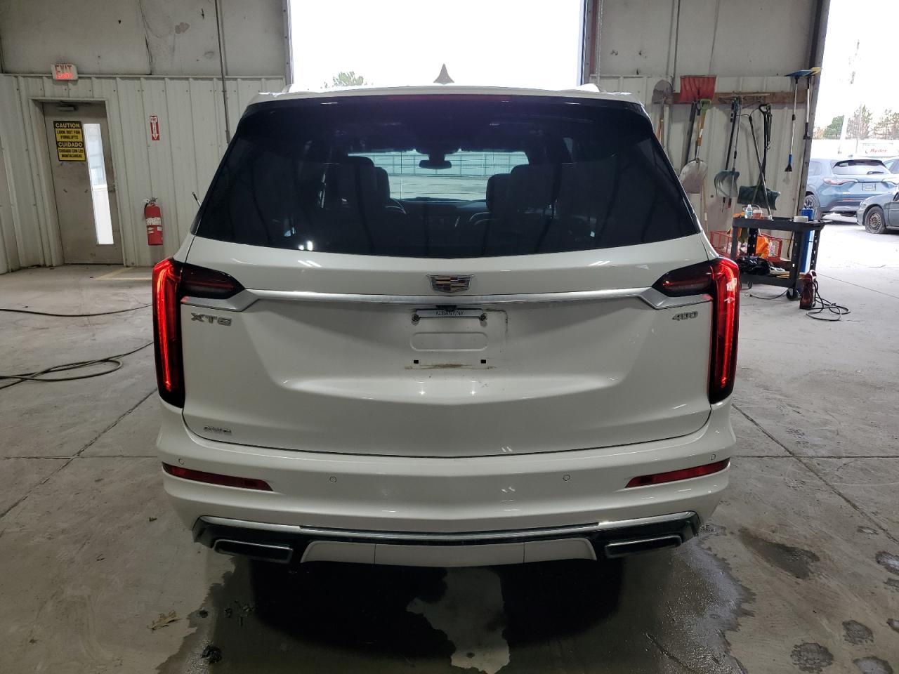 2021 CADILLAC XT6