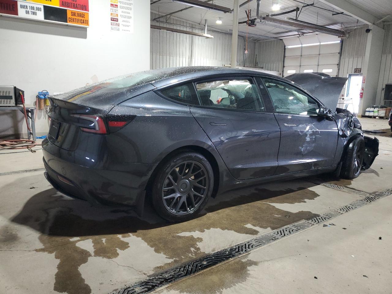 2025 TESLA MODEL 3