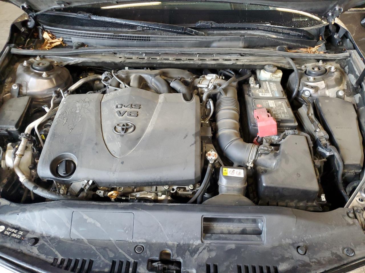 2018 TOYOTA CAMRY