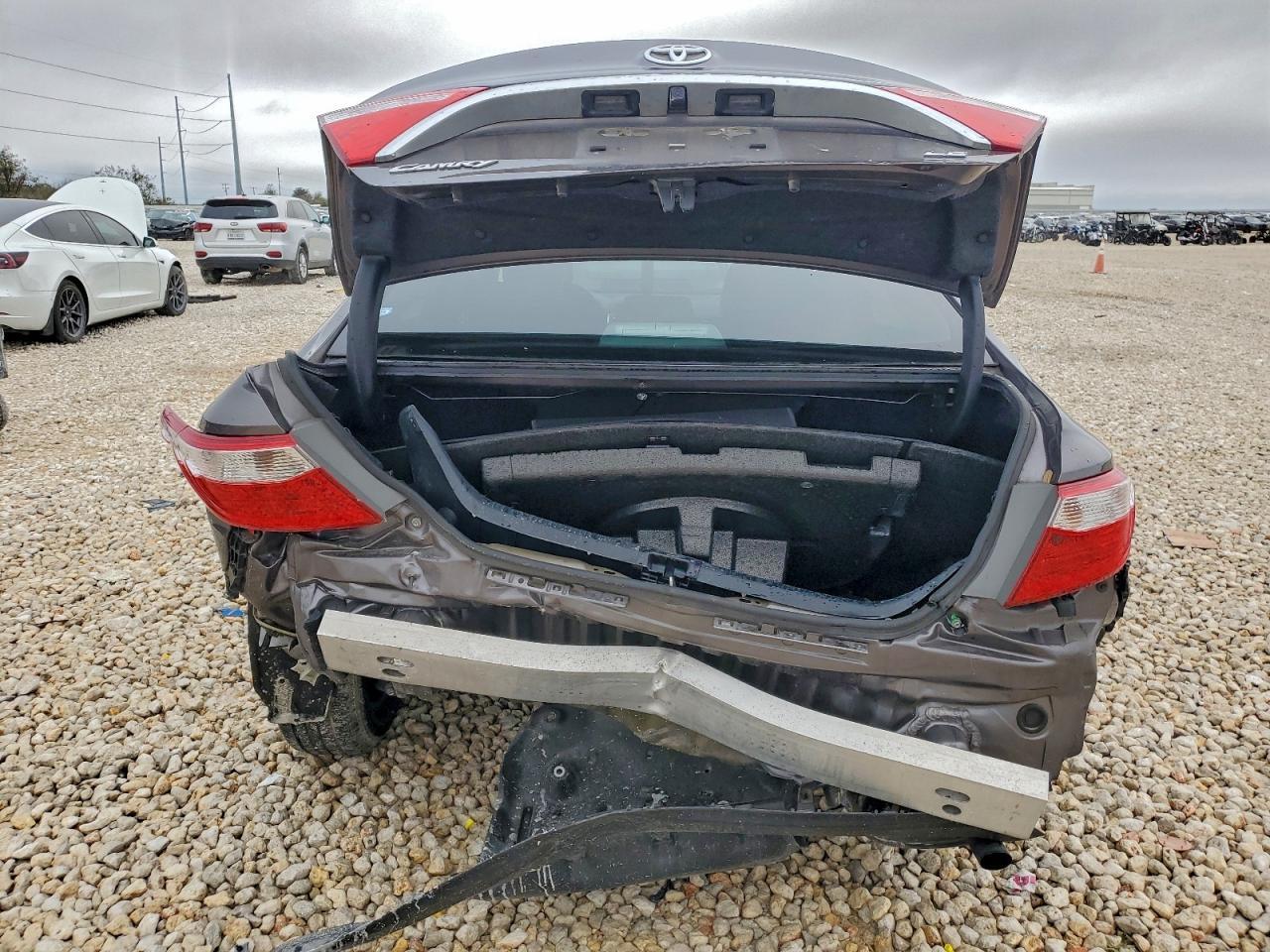 2015 TOYOTA CAMRY
