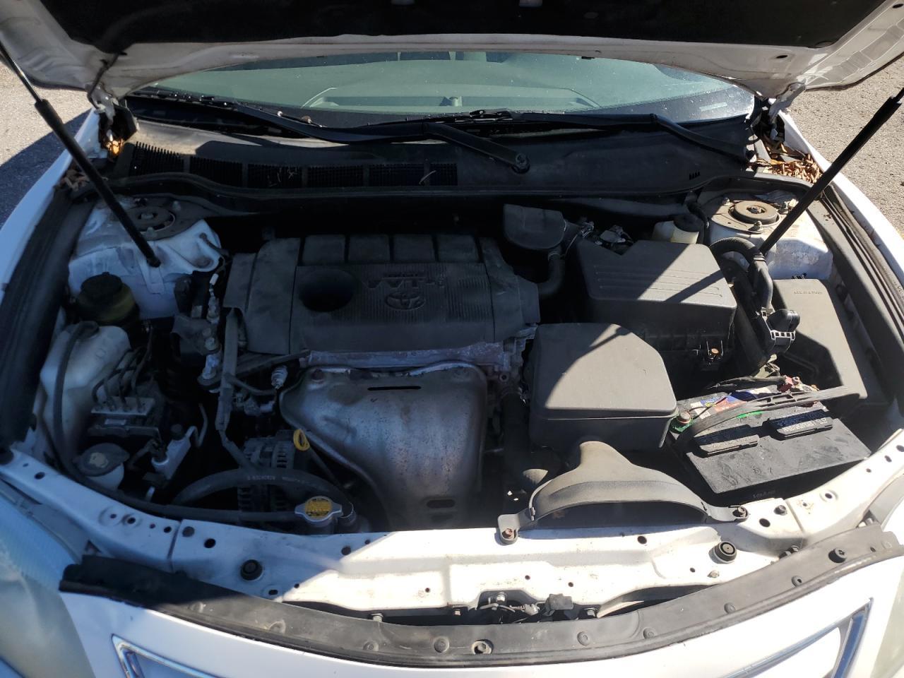2011 TOYOTA CAMRY