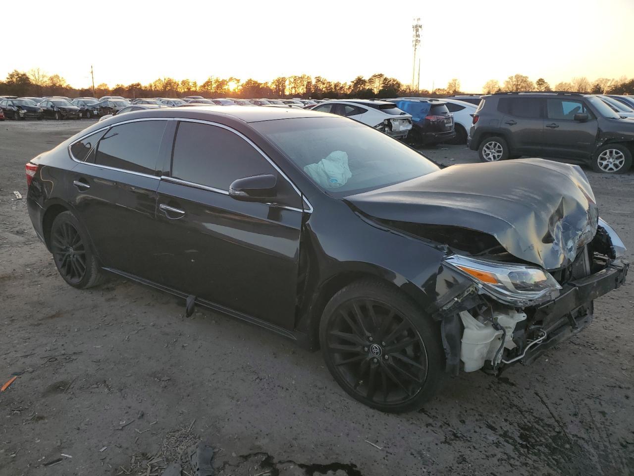 2015 TOYOTA Avalon