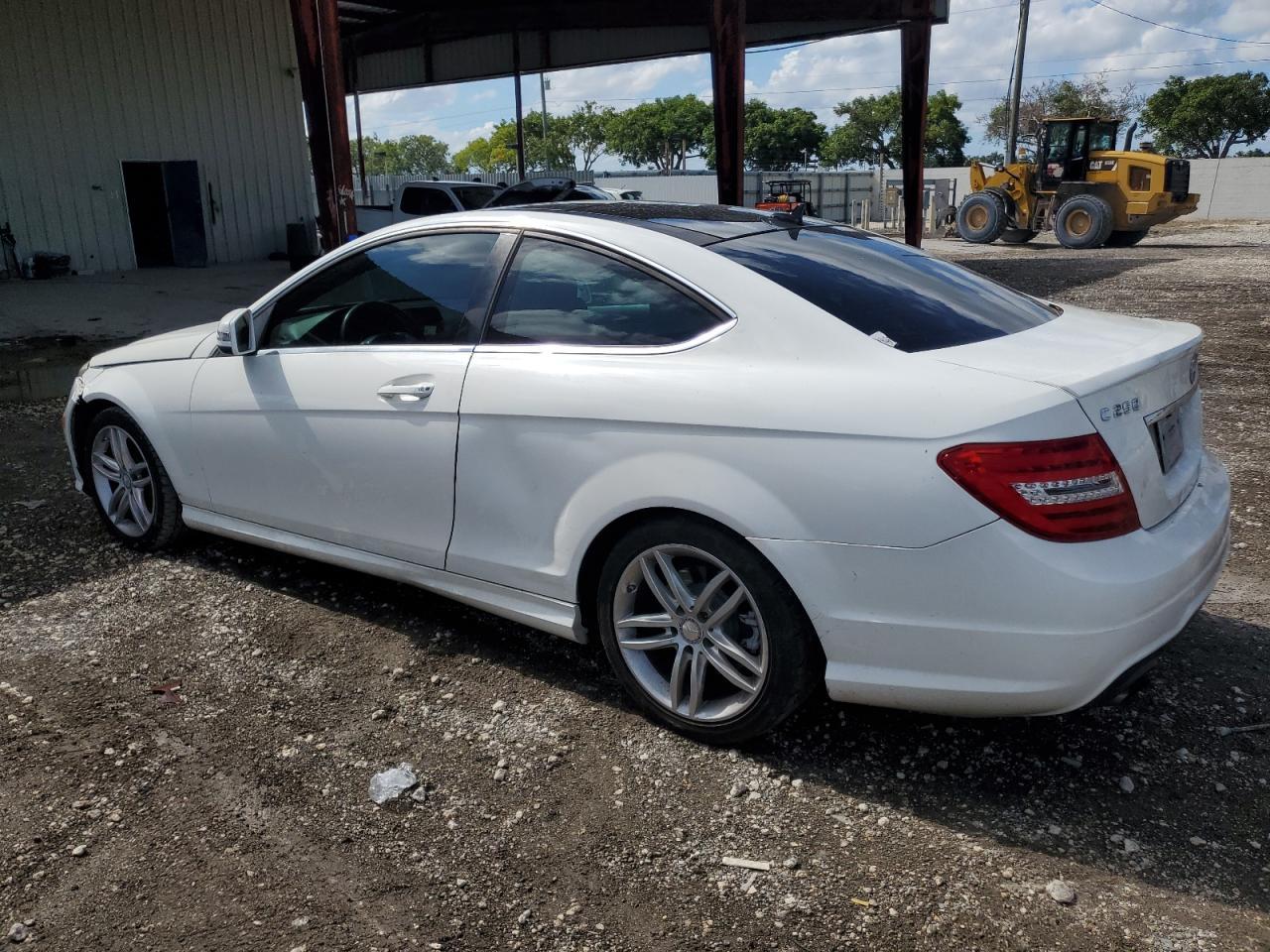 2015 MERCEDES-BENZ C-CLASS