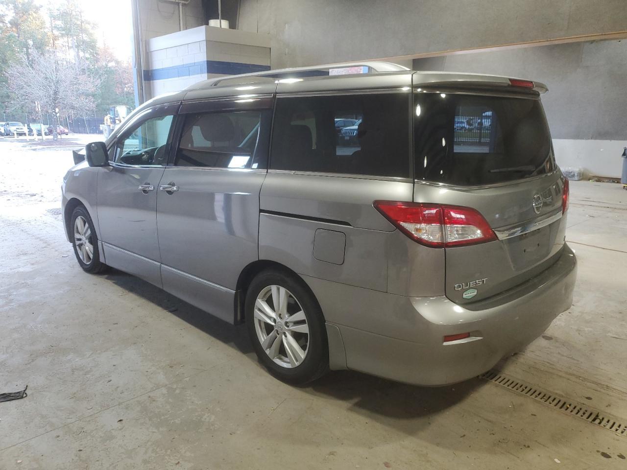 2011 NISSAN Quest
