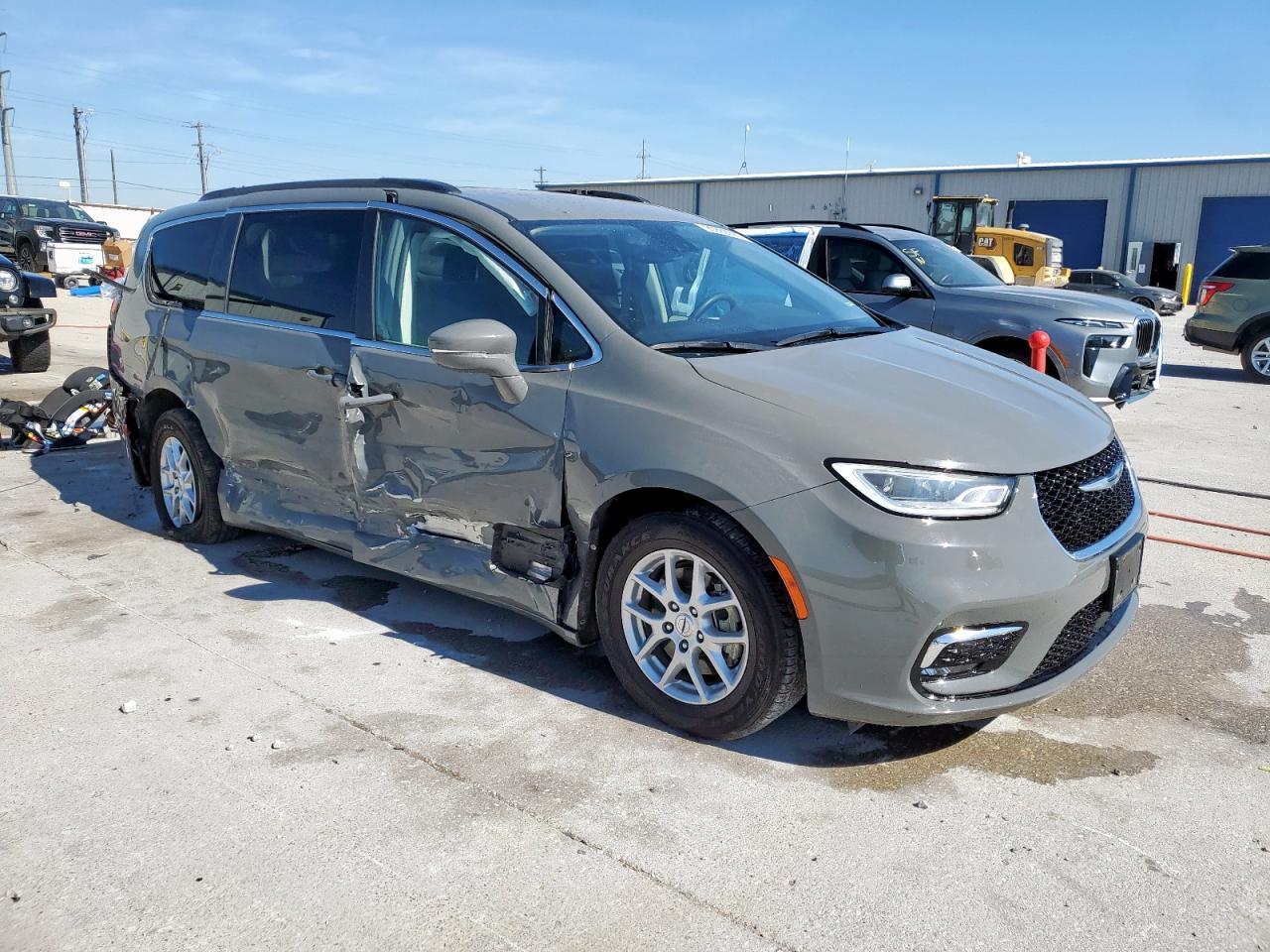 2022 CHRYSLER Pacifica
