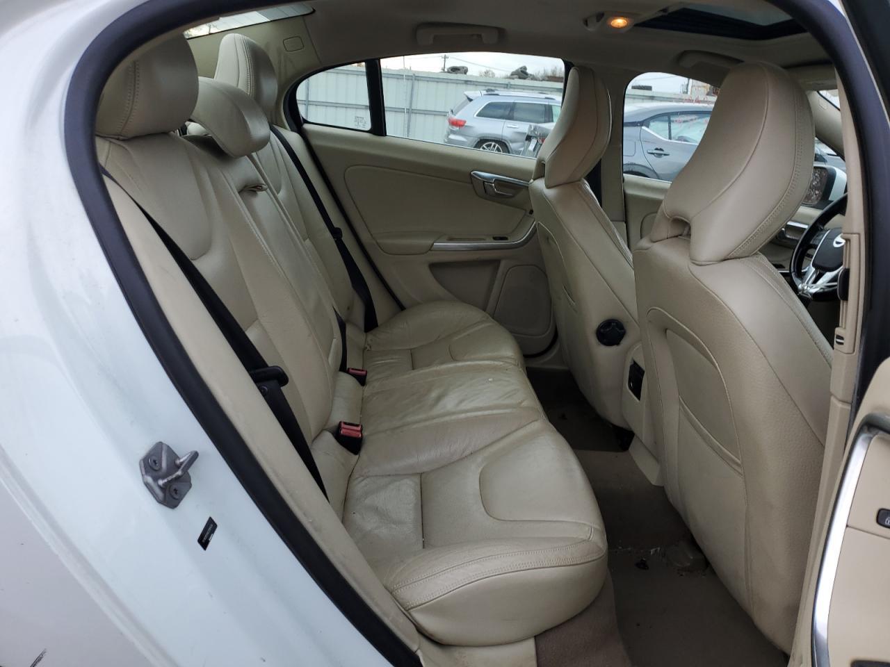 2014 VOLVO S60