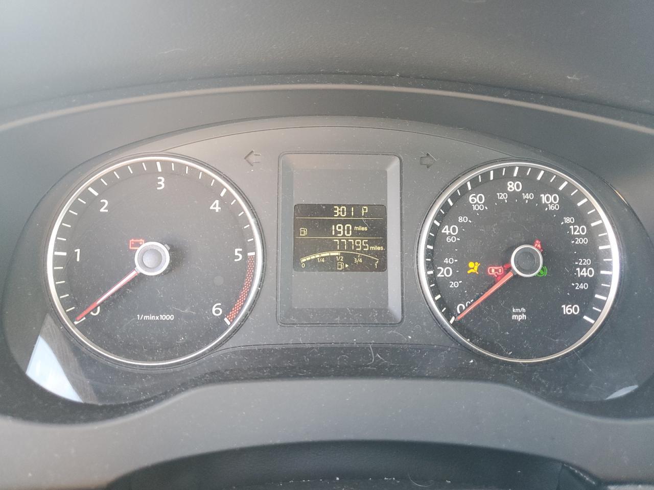 2013 VOLKSWAGEN JETTA