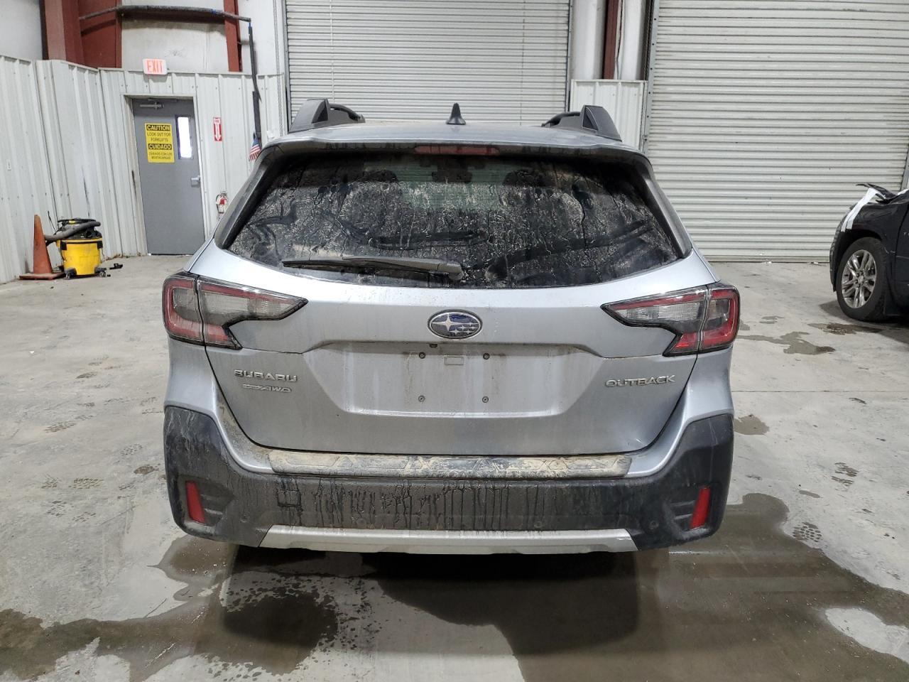 2022 SUBARU Outback