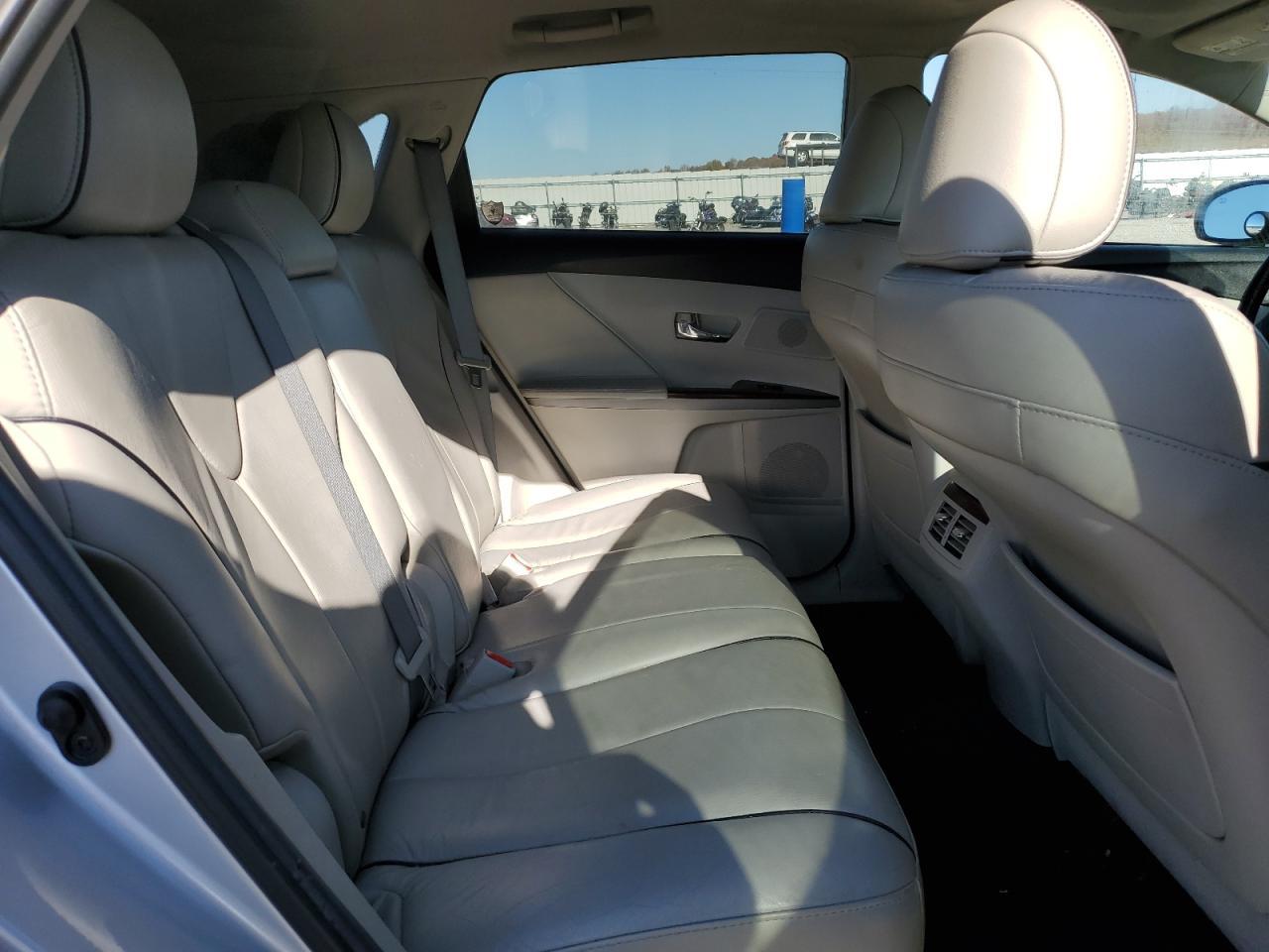 2011 TOYOTA VENZA