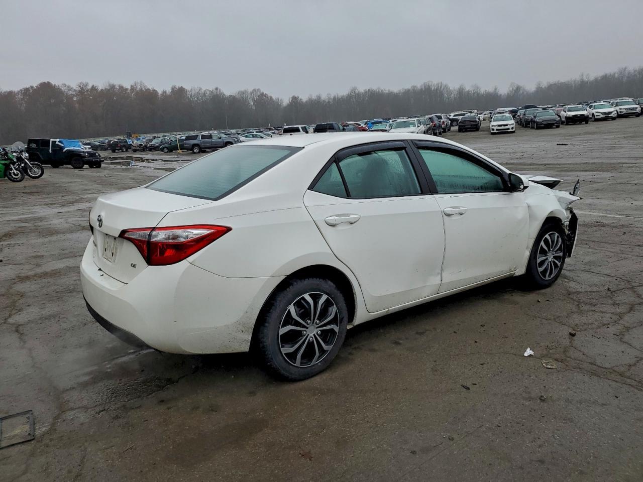 2015 TOYOTA COROLLA
