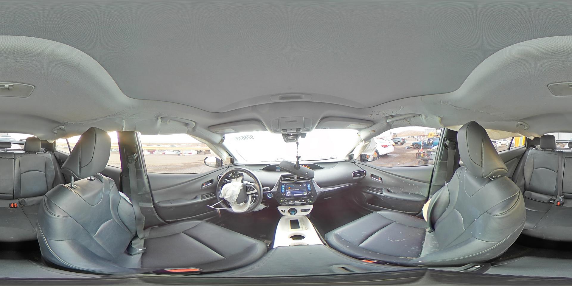 2016 TOYOTA PRIUS