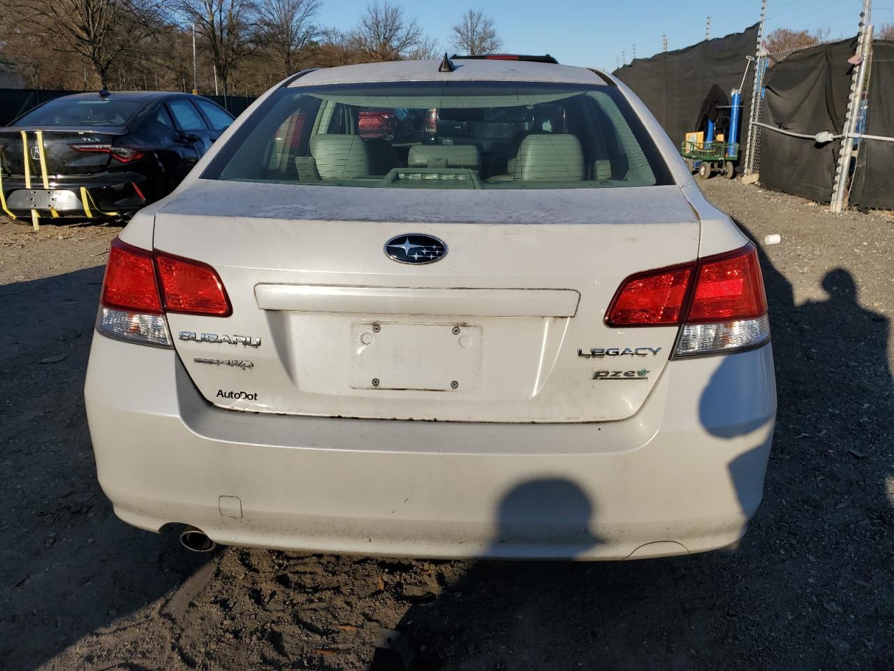 2011 SUBARU Legacy