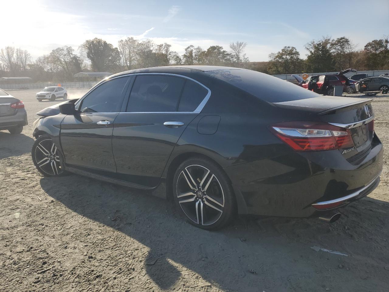 2017 HONDA ACCORD