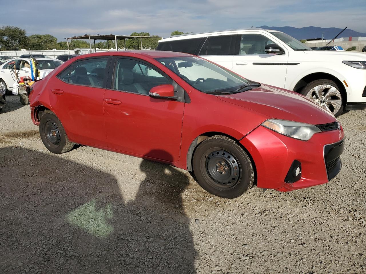 2016 TOYOTA COROLLA