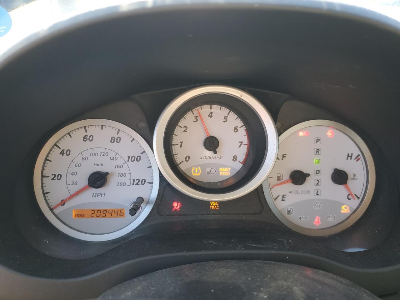 2004 TOYOTA RAV4