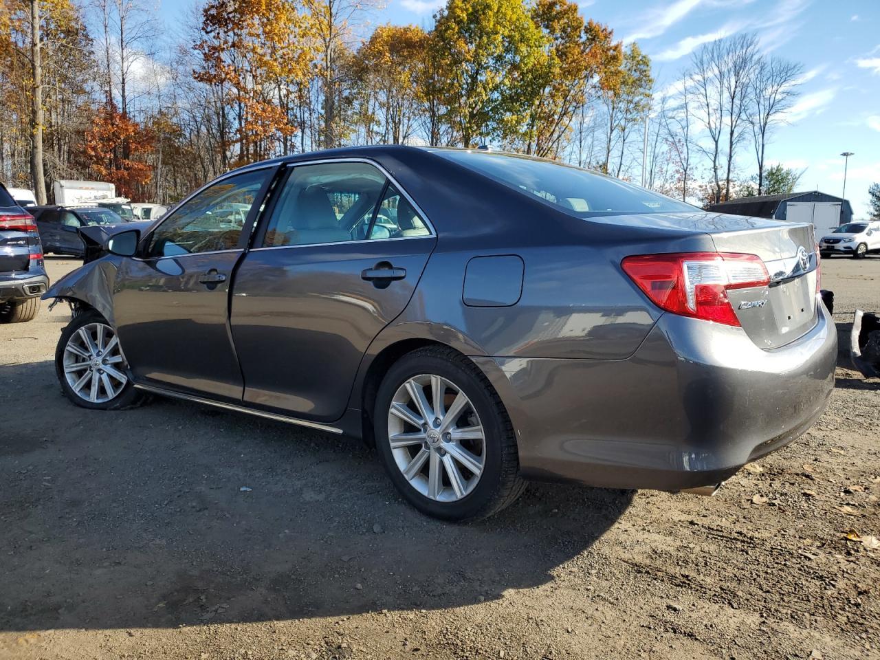 2014 TOYOTA CAMRY