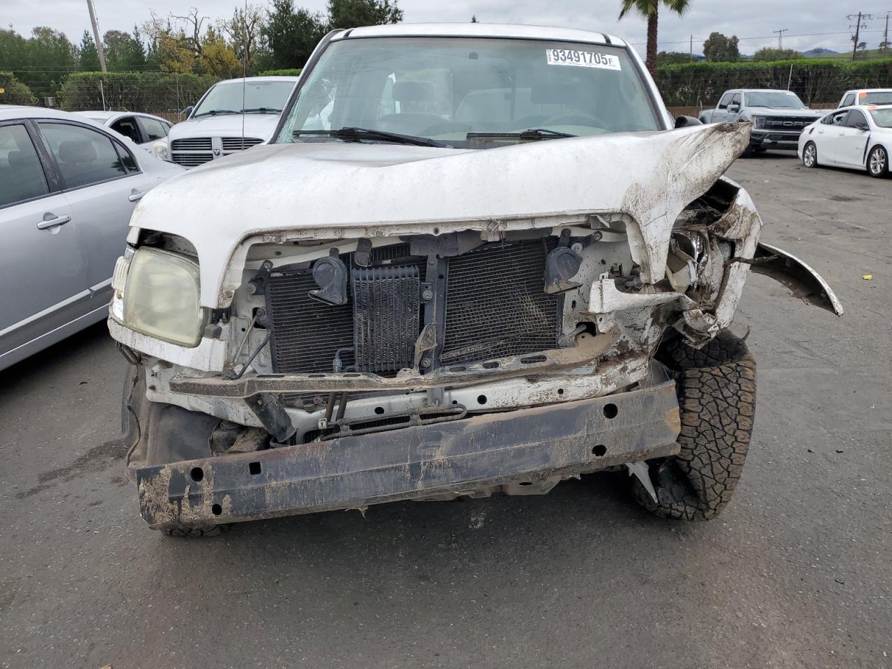 2004 TOYOTA TUNDRA