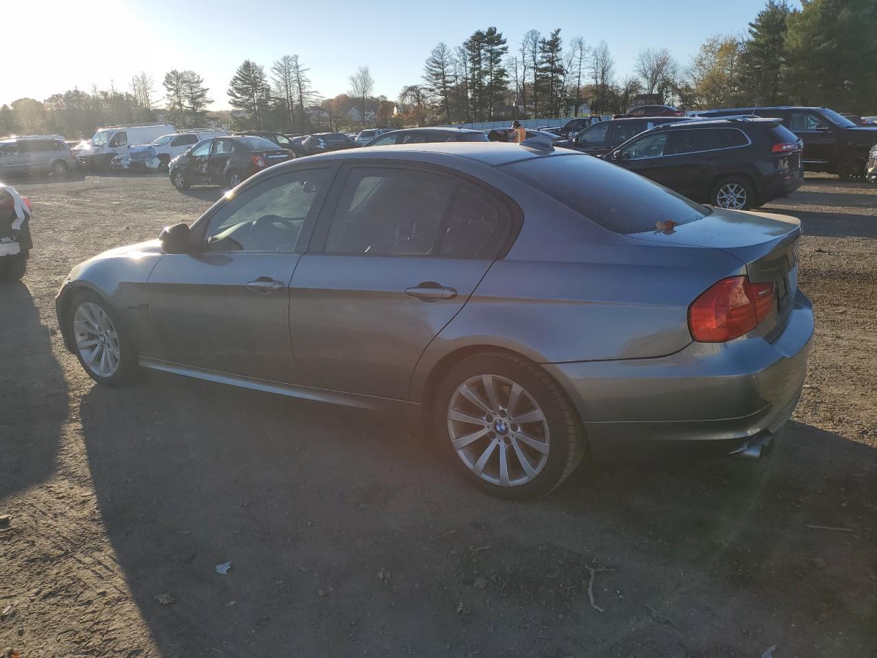 2011 BMW 3 SERIES