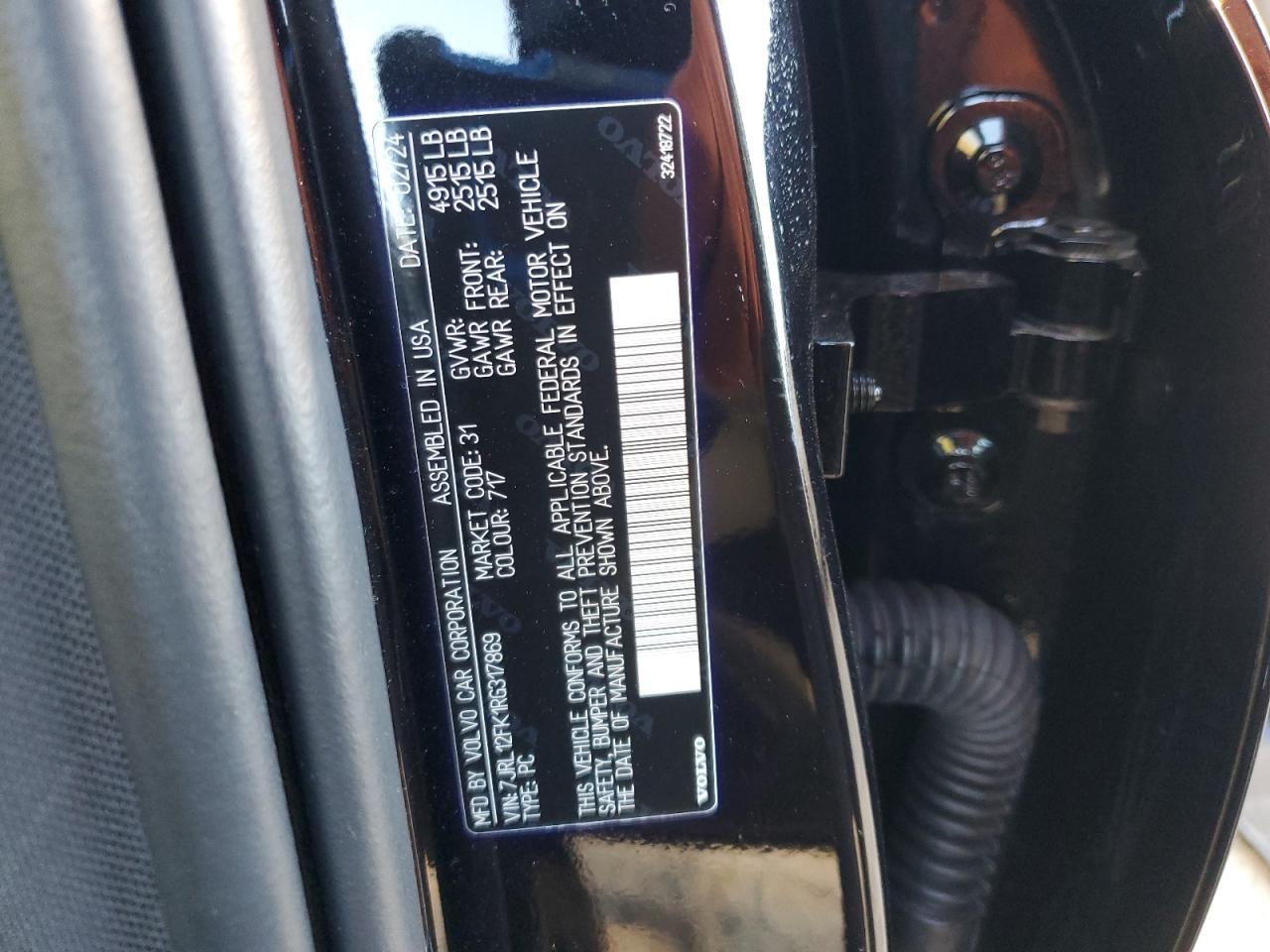 2024 VOLVO S60