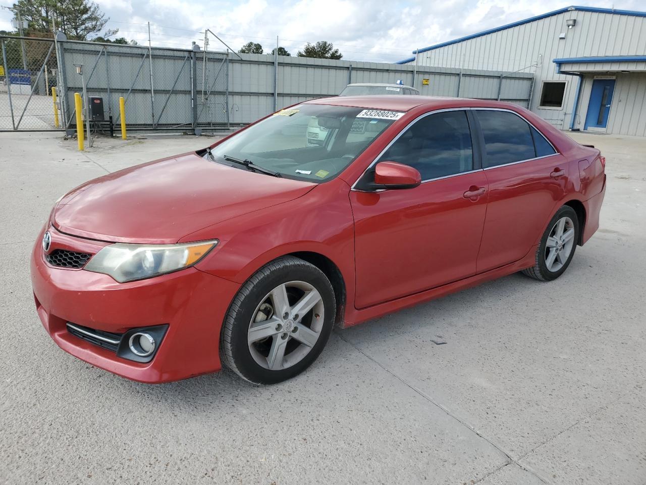 2012 TOYOTA CAMRY