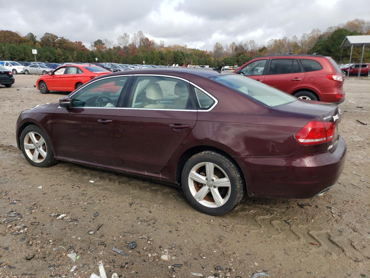 2013 VOLKSWAGEN Passat