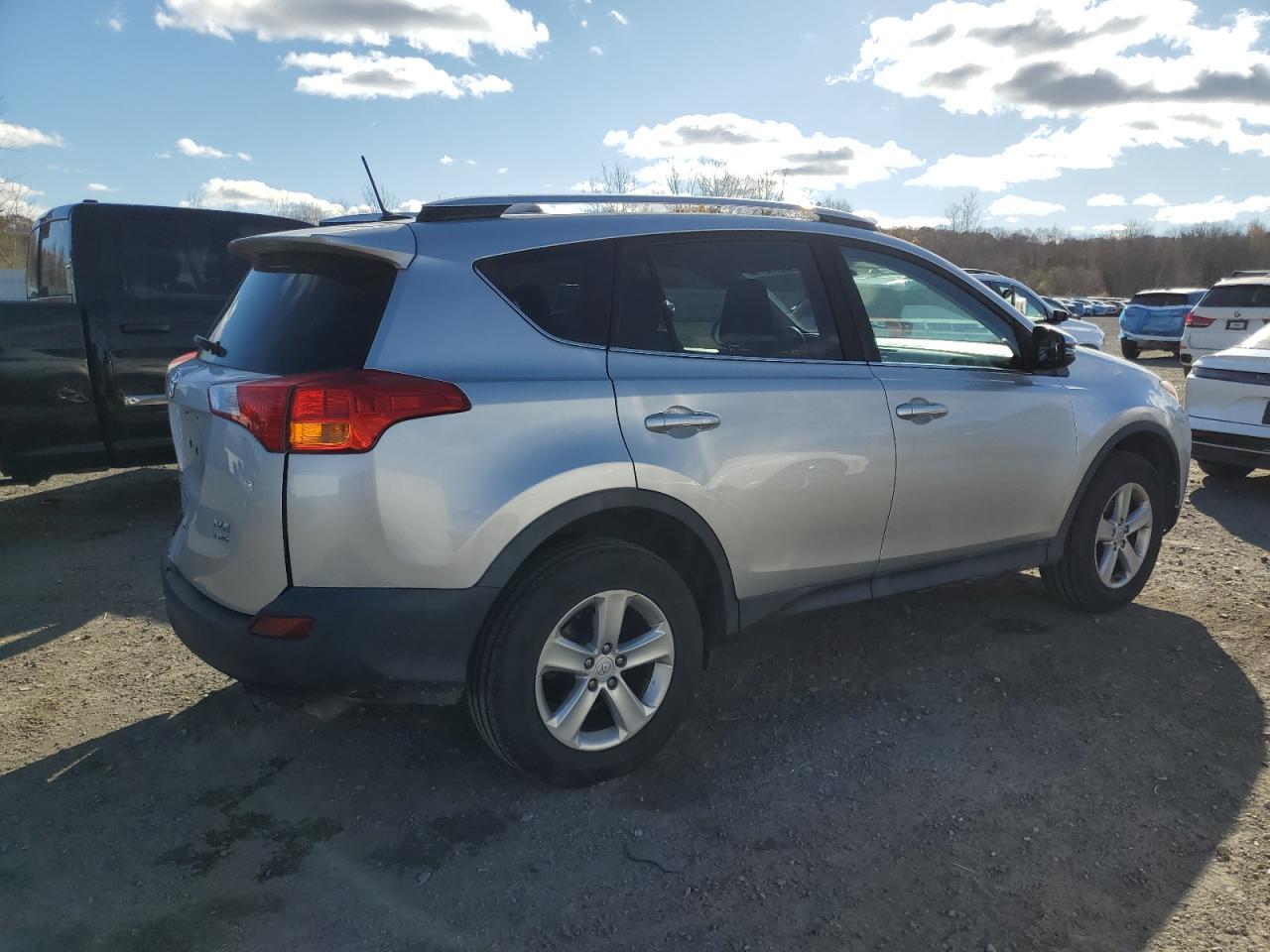 2013 TOYOTA RAV4
