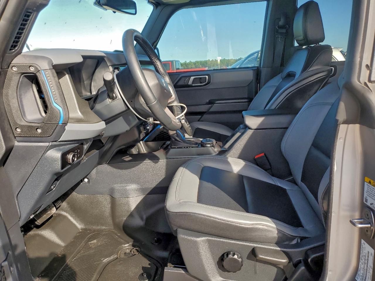 2024 FORD Bronco