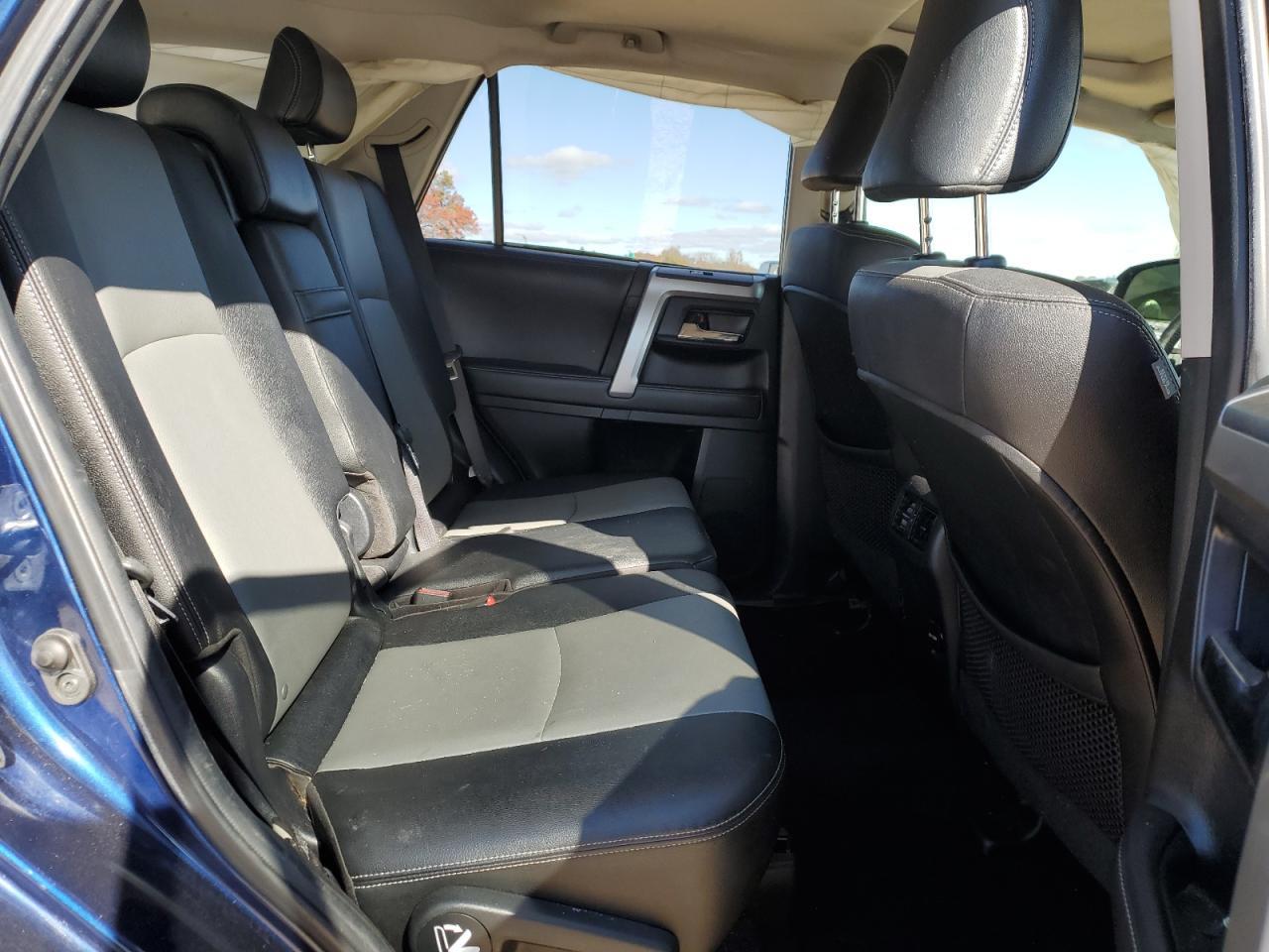 2017 TOYOTA 4Runner