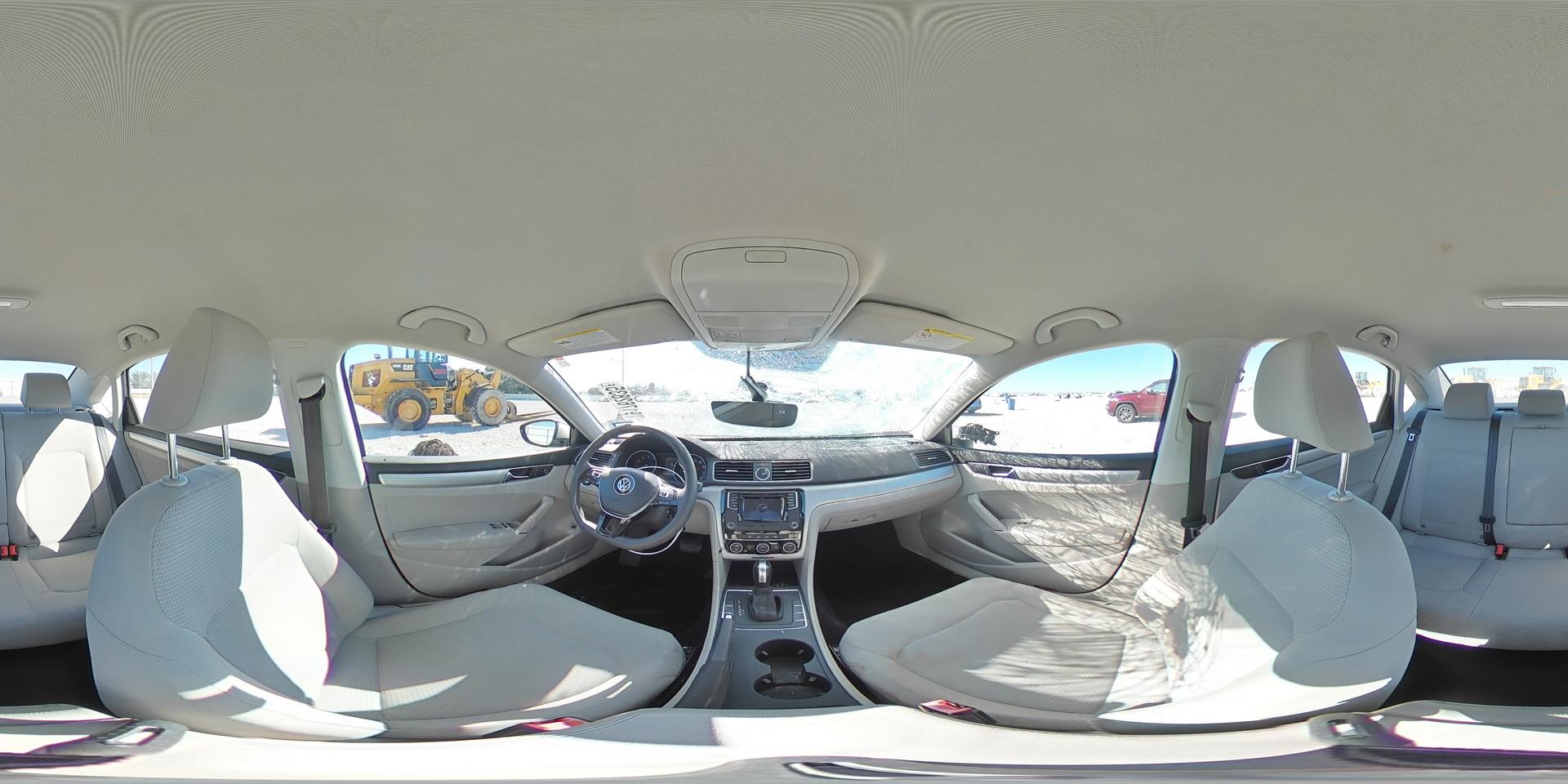 2017 VOLKSWAGEN Passat