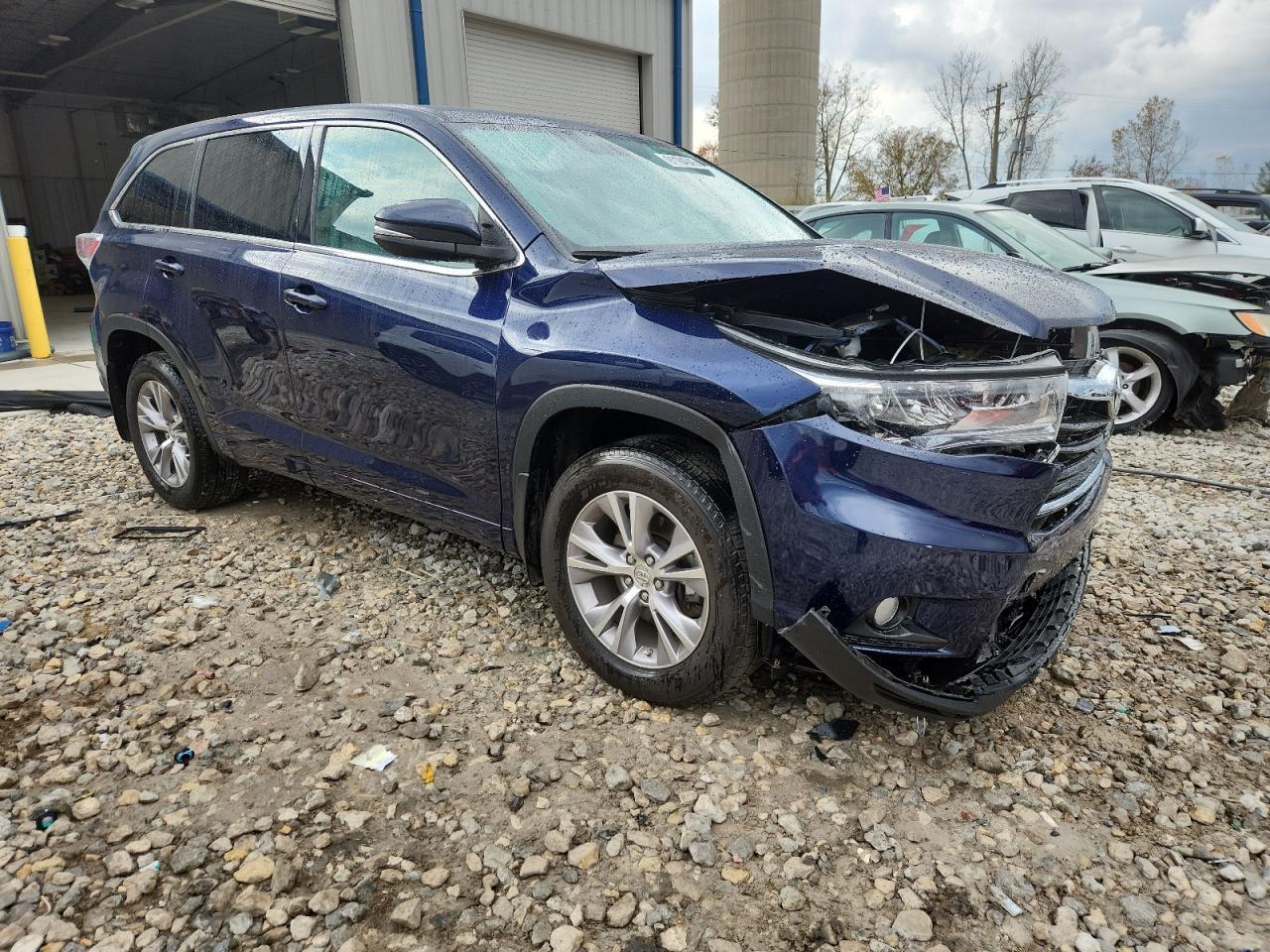 2015 TOYOTA HIGHLANDER
