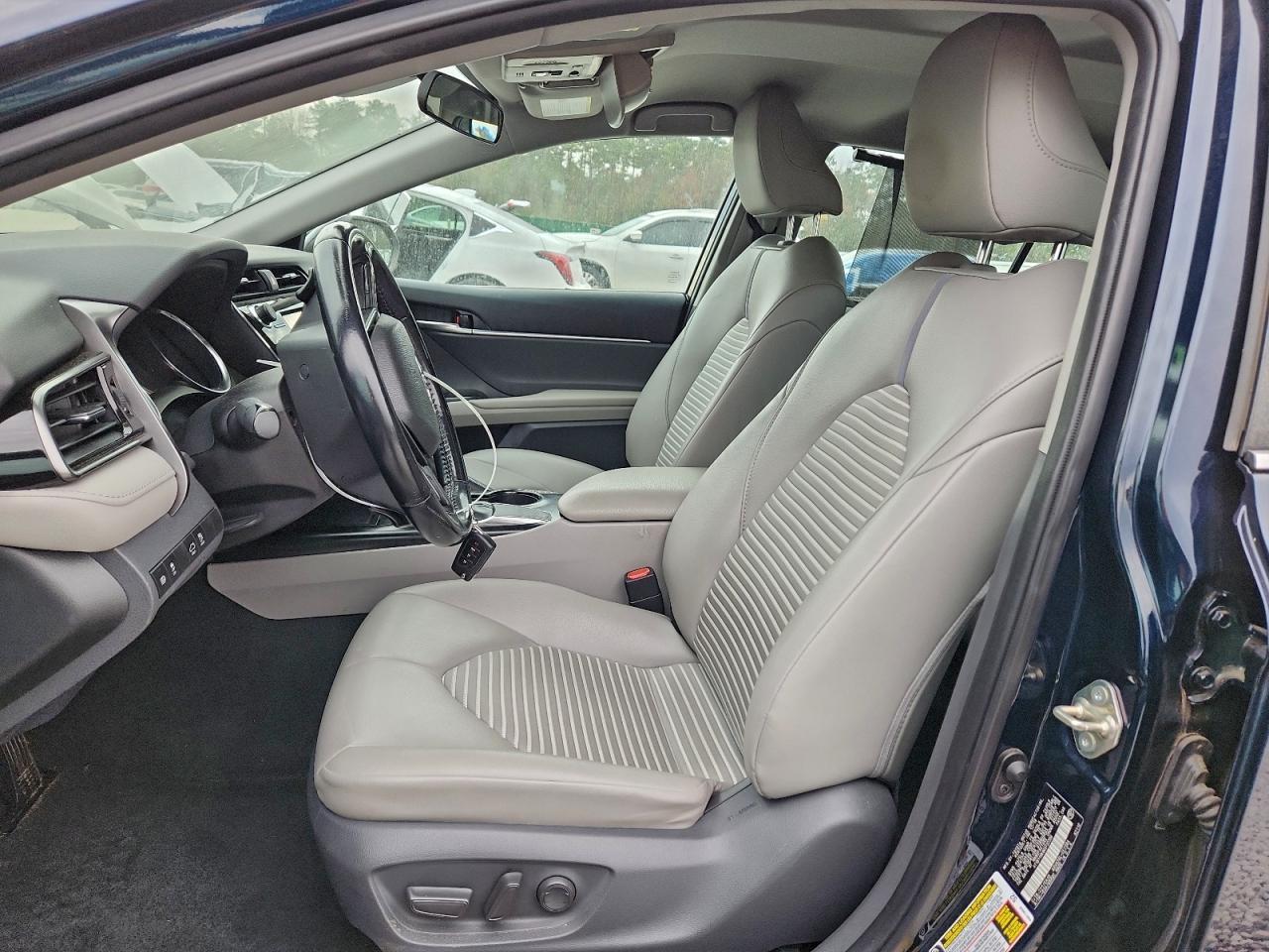 2019 TOYOTA CAMRY