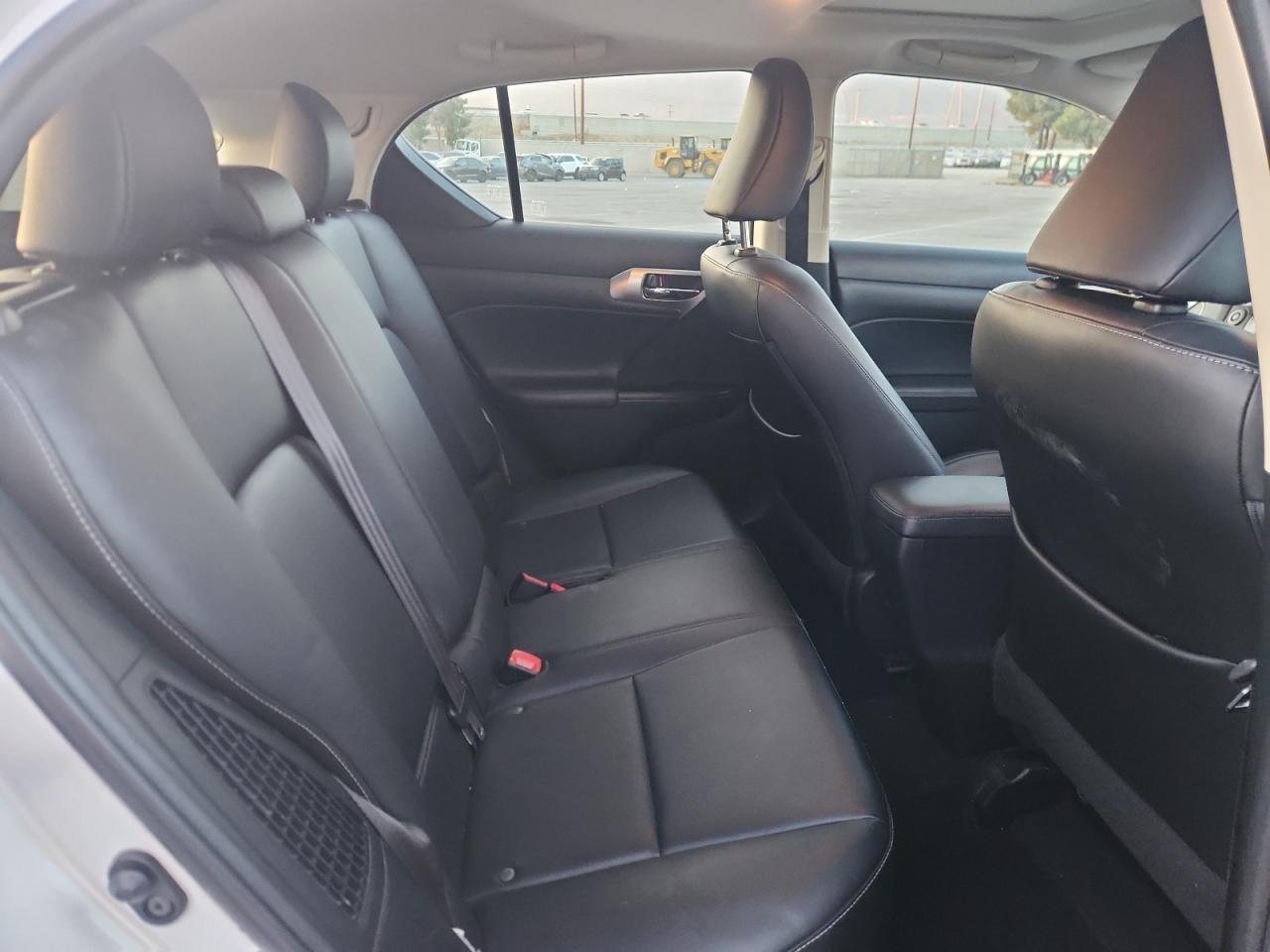 2015 LEXUS CT 200