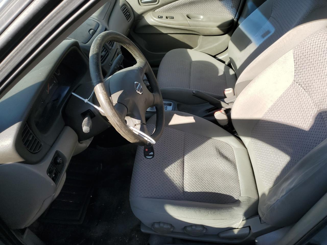 2004 NISSAN SENTRA