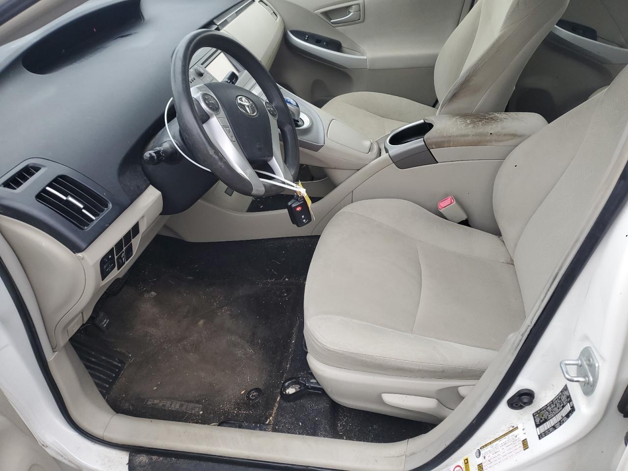 2013 TOYOTA PRIUS